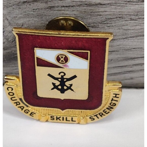 Original US Army 5th Engineer Battalion Distinctive Insignia DI DUI Pair 1139 - Picture 2 of 4